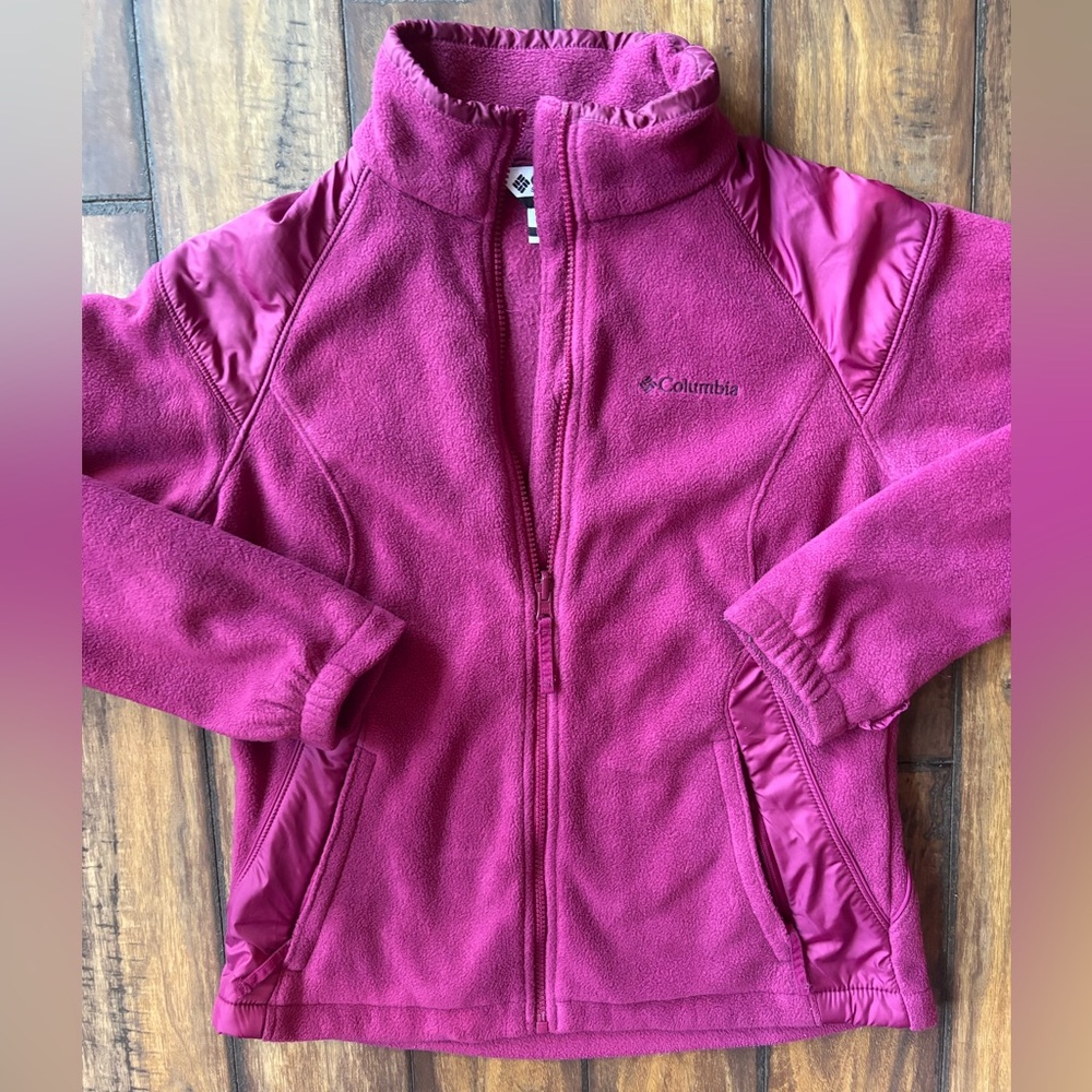Columbia Women's Fleece Jacket in Rich Magenta
